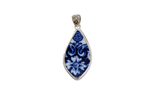 Blue and White Leaf Shape Pendant