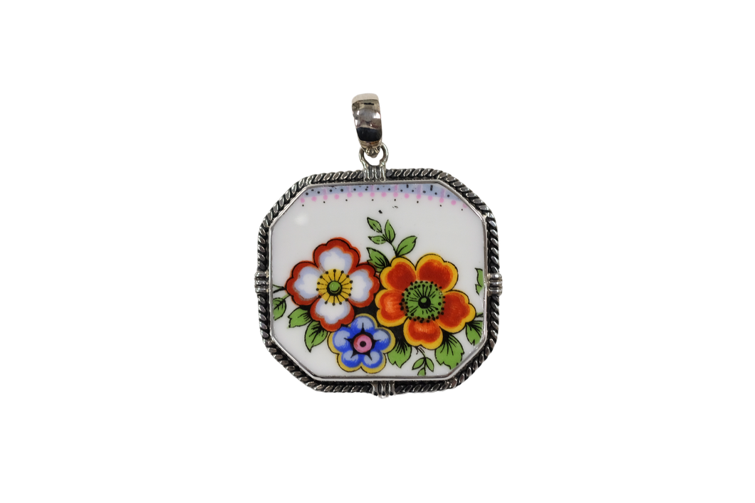 Cluster of flowers pendant