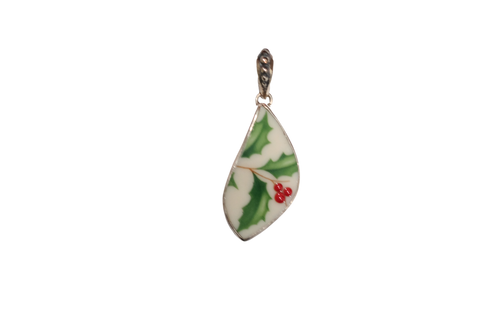 Curved Lenox Holly Pendant