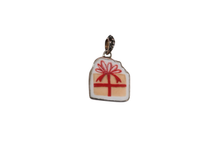 Petite Present Pendant