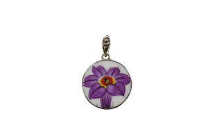 Round purple flower pendant