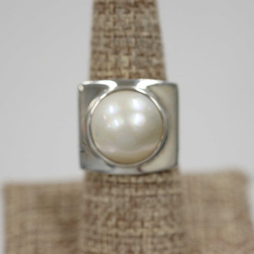 Size 7.5 Pearl Ring