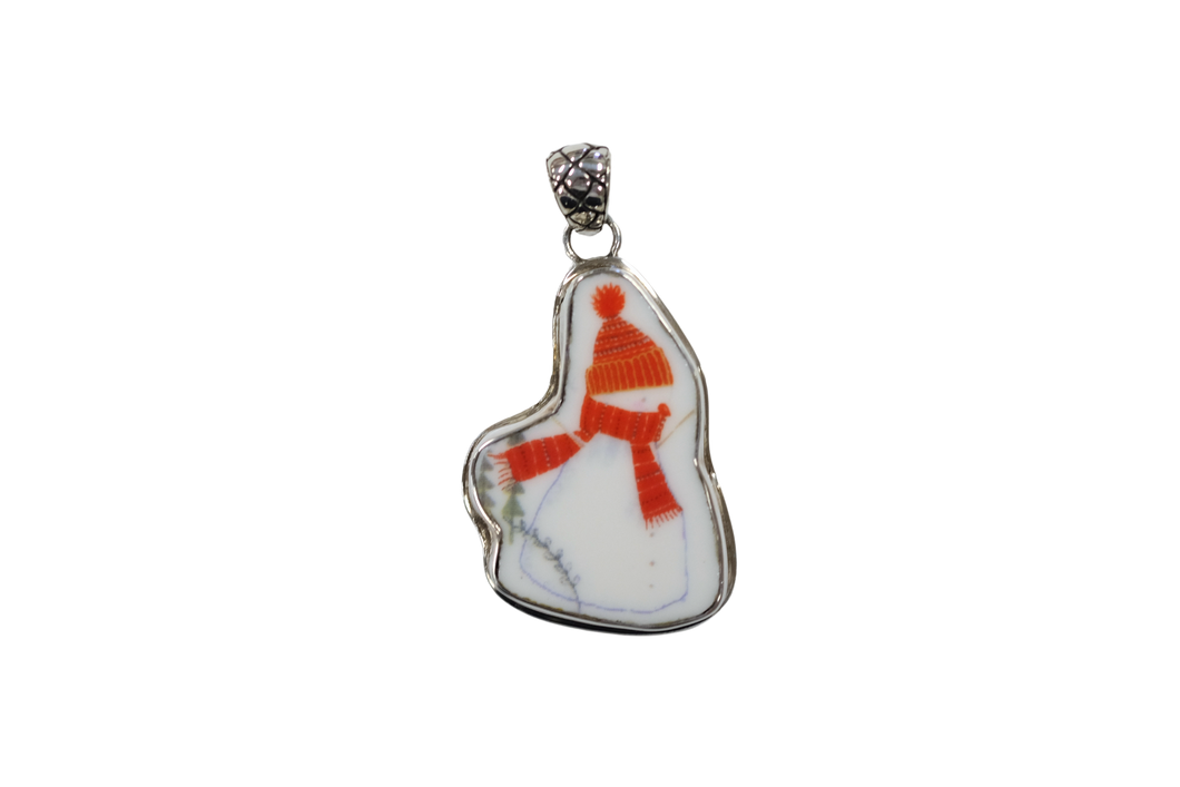 Small snowman pendant