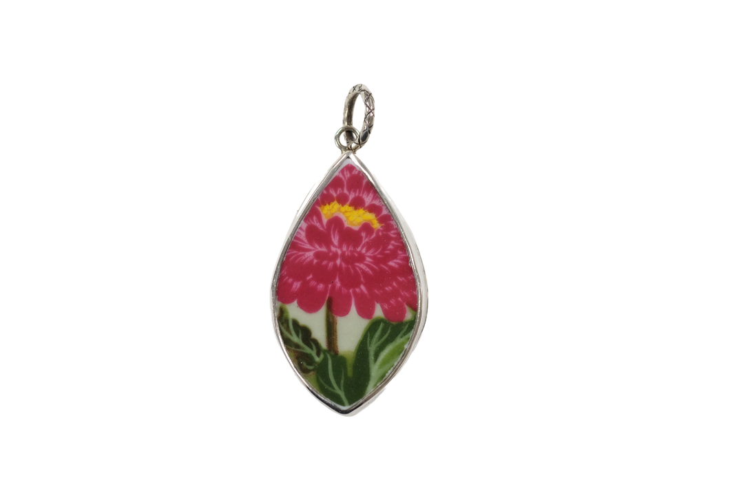 Teardrop pink flower pendant